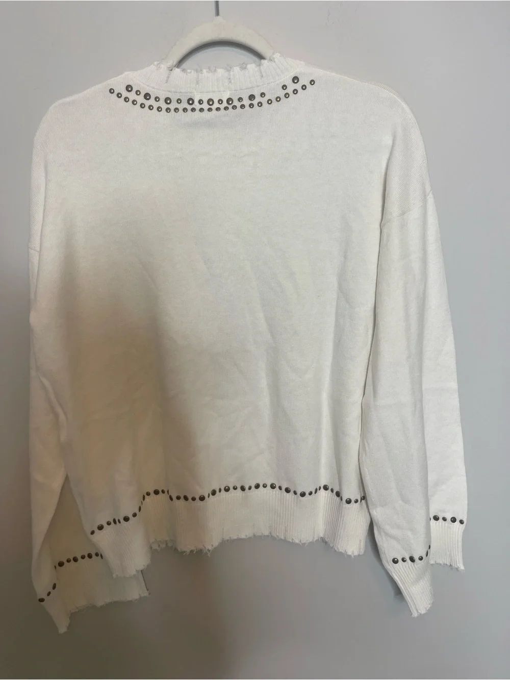 Minnie Rose studded raw edge crew neck oversized sweater NEW SMALL - Picture 4 of 10